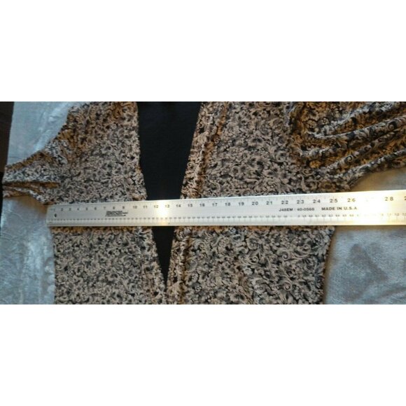 New Made in Heaven Plus Size 1X Black Ivory Floral Open Front Cardigan Sweater - Picture 7 of 8